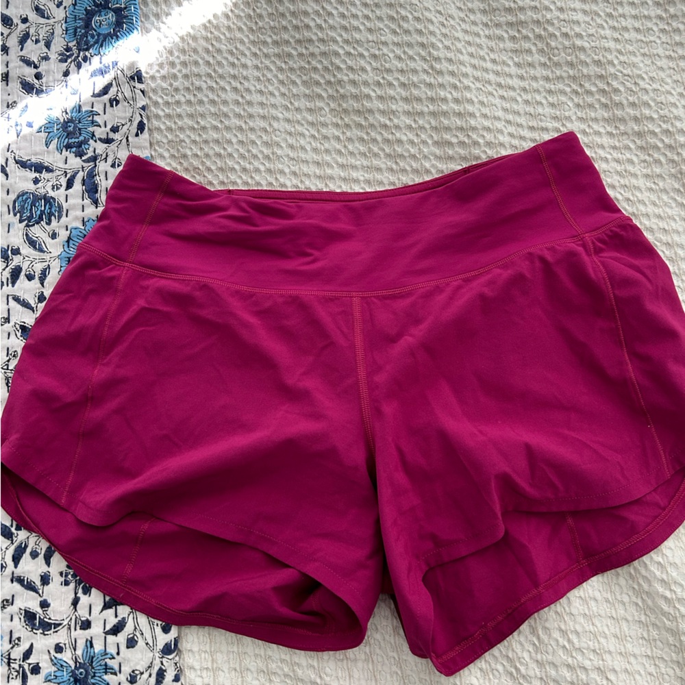 lulu speed ups mid-rise lined short 4in size 6 - Picture 2 of 2